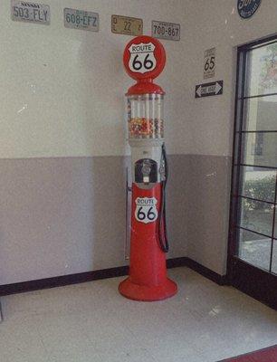 Gumball machine