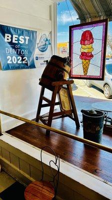 Old fashioned ice cream machine