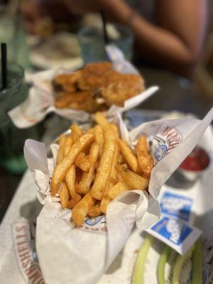 Cajun dry rub wings and fries