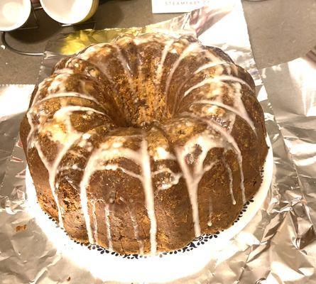 Grandma's Sour Cream Pound Cake (Bundt)