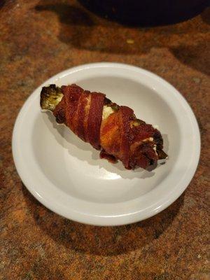 Bacon- wrapped jalapeño popper- very good!