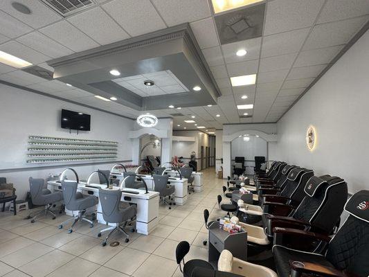 Inside the nail salon under new management