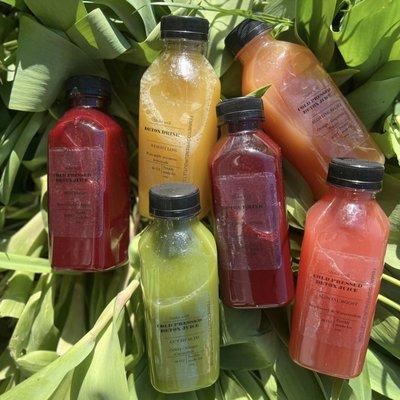 Juices and sea moss gel for a healthy lifestyle.