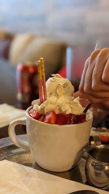 Strawberry dessert