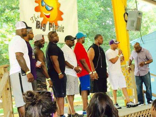 Former Houston Oilers players speaking to the kids