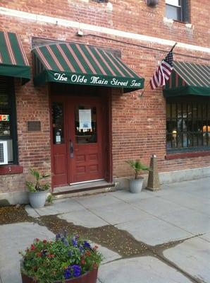 Olde Main Street Inn