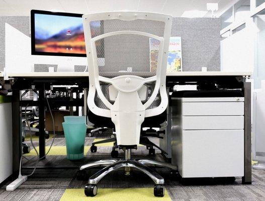 Private desk in the openspace area