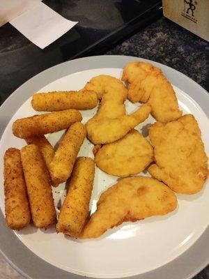 Small order of chicken fingers and mozzarella sticks