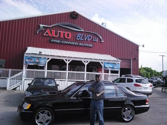 greatest buying experience of all! Martin and Mr. Conway are friendly knowledgeable sales people.1hr+HORRIBLE credit = new car