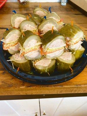 Pickle-wich tray.... fuh-gettaboutit!