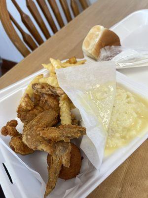 Wing dinner (3) with rice & gravy and fries