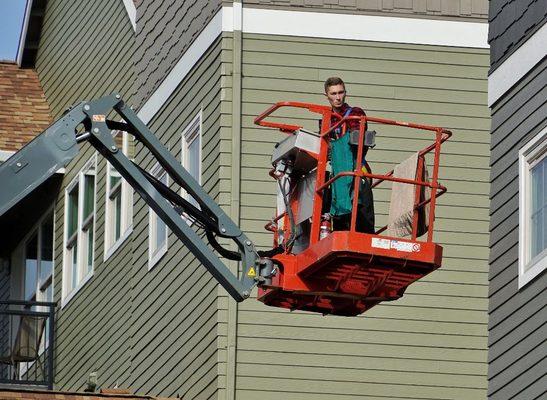 Cleaning a large condo in Happy Valley.