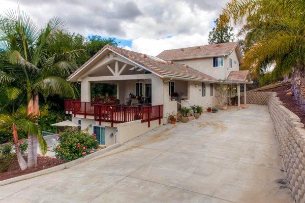 Sold, Escondido