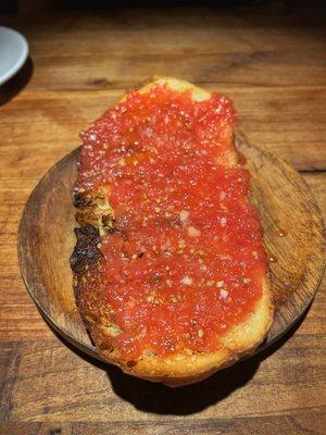 Pan con Tomate