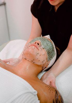 a relaxing facial