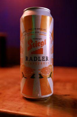 Steigl Stiegl Radler Grapefruit Naturtrüb, Shandy / Radler 2% ABV Stieglbrauerei Zu Salzburg, Salzburg, Salzburg