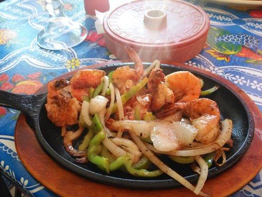 Shrimp fajitas