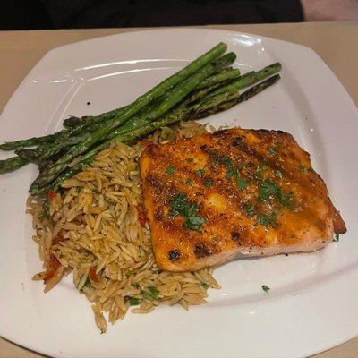 Grilled salmon (generous portion) with orzo rice pilaf and asparagus.