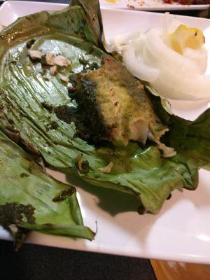 Patra ni Machi (marinated fish steamed in banana leaf)