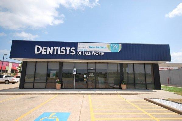 Looking for a family dentist in Lake Worth, TX? You have come to the right spot!