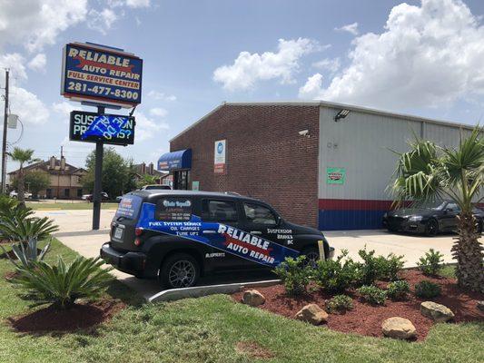 Repair shop building