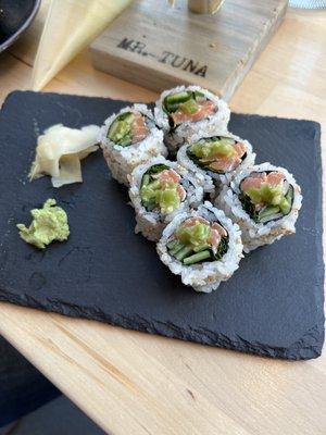 Salmon roll