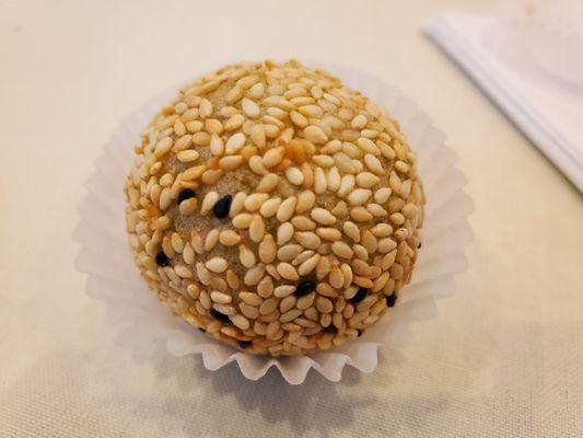 Sesame ball with sweetened black sesame paste inside