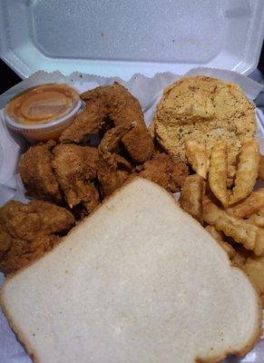 Big Boss Special: 5pc WW, Fries, Fried Green Tomatoes, Side of White Bread