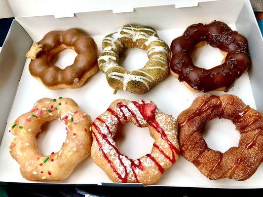 Mochinut donuts is open at the food court!