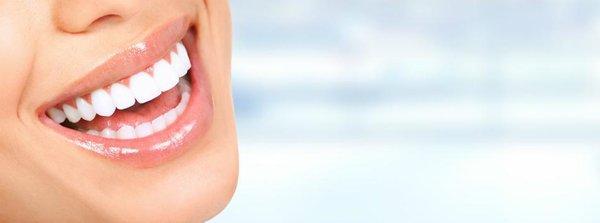 Zoom Teeth Whitening in Windsor by Donna Tovani Windsor California, Whiter Teeth with Zoom Teeth Whitening.