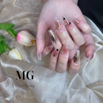 gel nail extensions with design