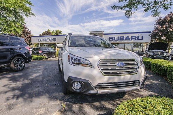 LaFontaine Subaru has an amazing selection of vehicles in their inventory!