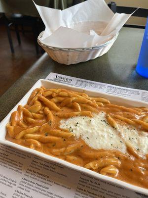 Fusilli in Combo Sauce