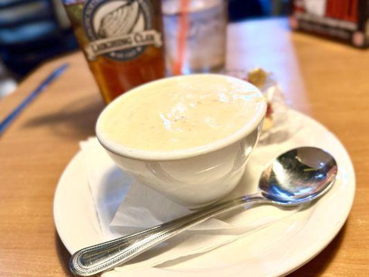 Excellent Clam Chowder... next time a bowl!