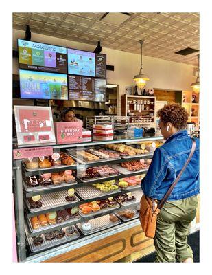 Stan's Donuts & Coffee.Wicker Park.1560 N Damen Ave, Chicago, IL Coffees Teas Donuts Breakfast Sandwiches & Bagels Shakes .Cool.