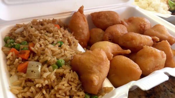 Sweet & Sour Chicken w/ Fried Rice - Lunch Special