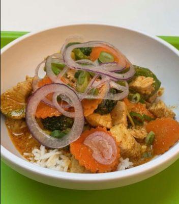 Chicken curry with added veggies