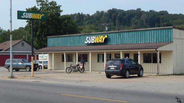 The subway in piedmont missouri. It's just like any other subway just a diffeent type of building.