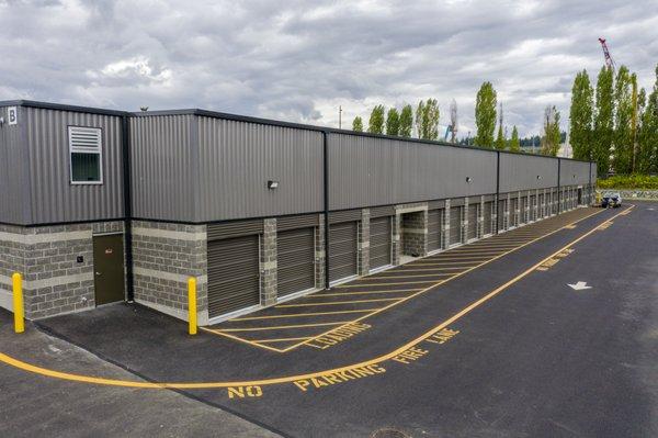 Drive up access storage units at Federal Way Supreme Self Storage