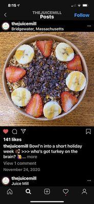 Açaí bowl with cacao nibs:)