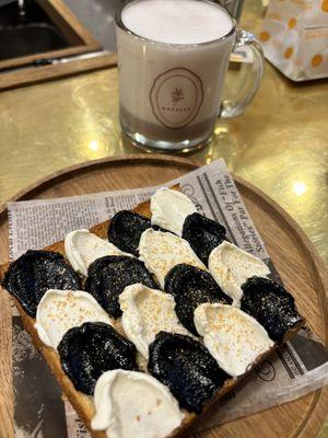 Black sesame and cream cheese toast