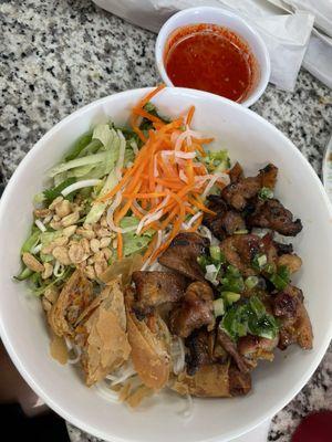 BV2 - Bun Thit Nuong Cha Gio (vermicelli with sliced grilled pork & eggroll)