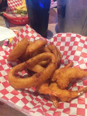 Shrimp and onion rings are good!