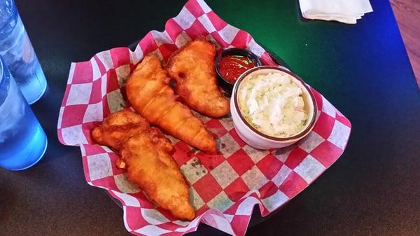 Chicken tenders and coleslaw