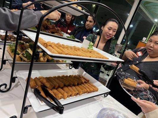 4 Fried Egg Rolls - TG and Classic Shrimp & Pork Spring Rolls