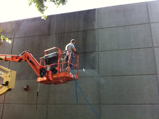 Building pressure Washing Chicago