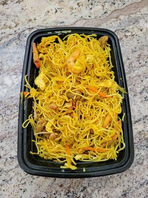 Singapore noodles. Spicy