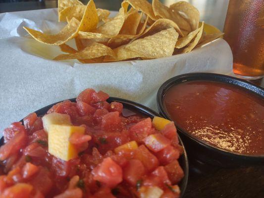 Mango habanero salsa and chips.