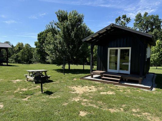 Front area, picnic table, grill