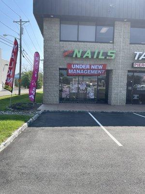 EXOTIC NAILS & SPA

UNDER NEW MANAGEMENT